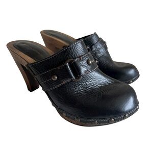 Banana Republic Black Leather Mules